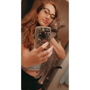 Meet your Posher, Alana